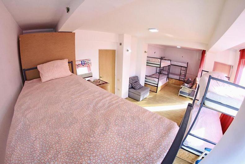 Golden Age Hostel Ohrid Buitenkant foto